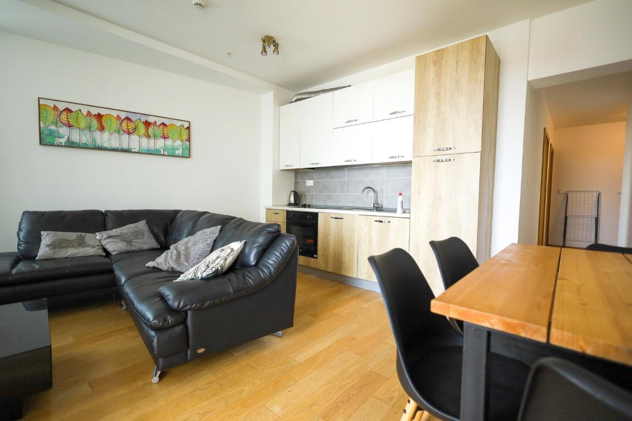 Apartments Status Wow Budva Bagian luar foto